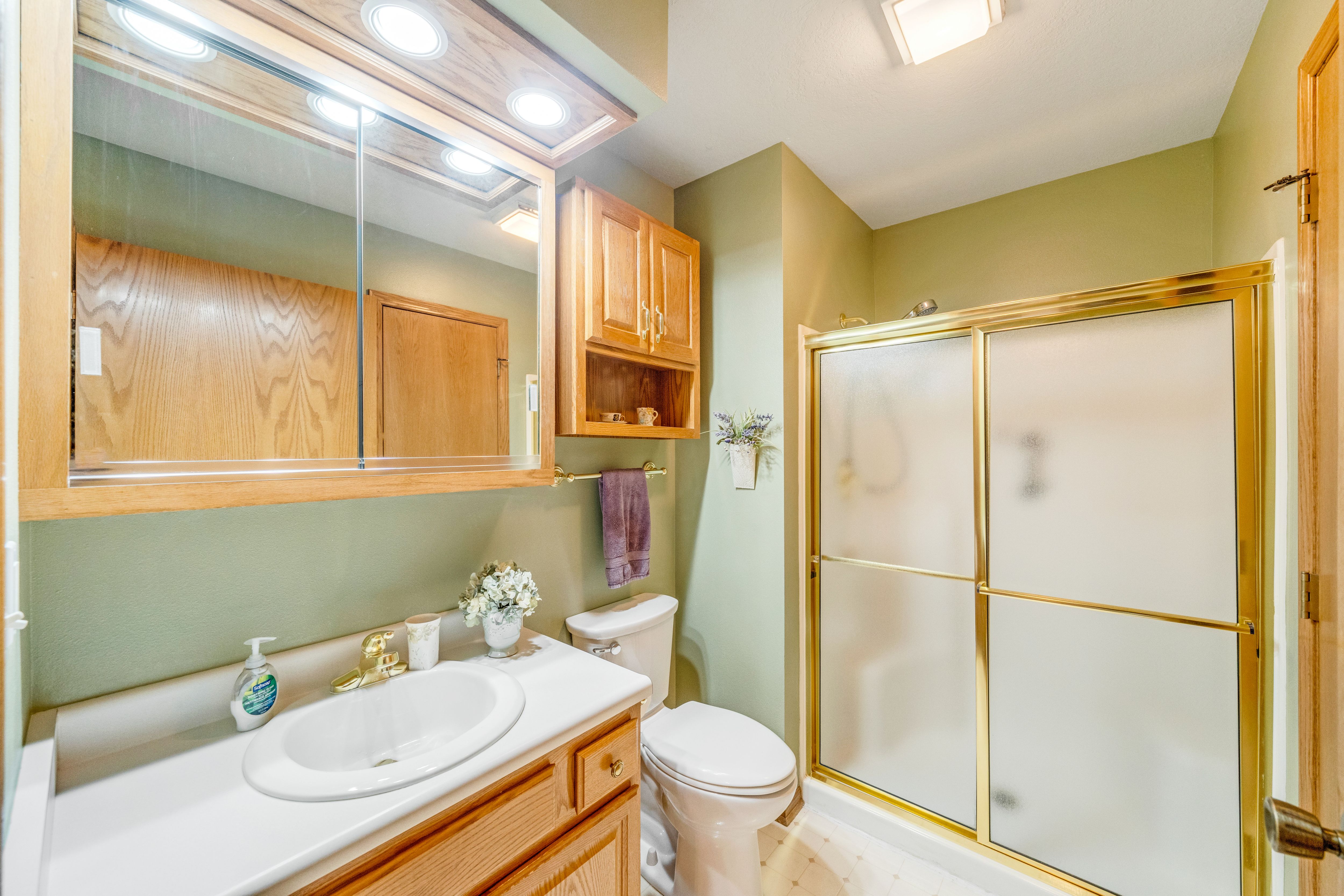 Listing Photo: 106 W Franklin Ave, Indianola, IA 50125-20